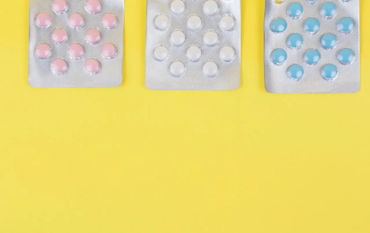 Objawy ciąży podczas zażywania tabletek antykoncepcyjnych - co wiedzieć?