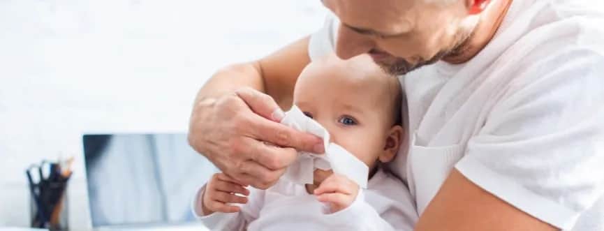 Objawy przeziębienia u niemowląt – jak je rozpoznać i co robić