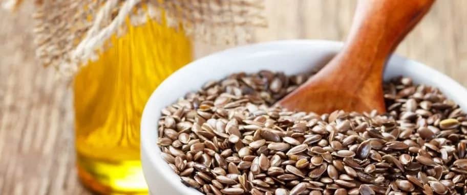Jak zażywać olej lniany, aby maksymalnie wykorzystać jego zdrowotne właściwości