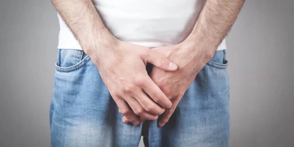 Objawy zapalenia cewki moczowej u mężczyzn – jak rozpoznać i co robić?