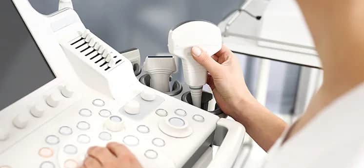 Powiększone węzły chłonne piersiowe objawy – co mogą oznaczać?